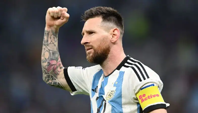 Messi and Alvarez’s performance guarantees Argentina’s place in the World Cup finals in 2022, and the supporters are ecstatic.