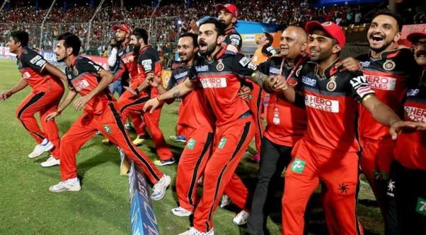 Why couldn't Royal Challengers Bangalore win the IPL despite having a strong team on paper?